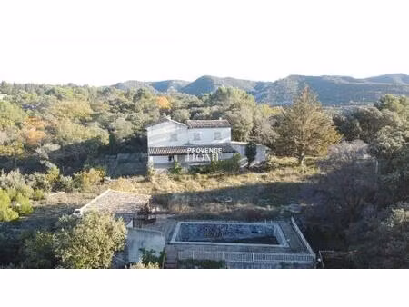 a vendre a venasque  propriete a renover avec vue exceptionnelle mont ventoux sur 5.000...