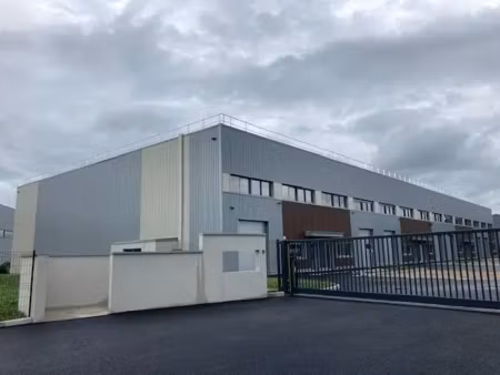 locaux d'activite a louer a cournon-d'auvergne