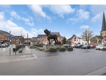 fantastisch gelegen winkel of kantoor