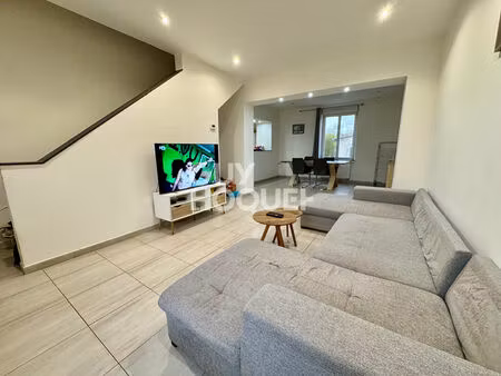 maison à vendre : le bonheur est dans le pré !