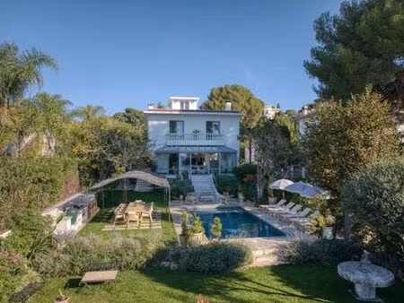 villa de luxe en location antibes  provence-alpes-côte d'azur