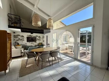 maison lumineuse de 5 chambres.