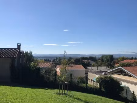 maison ancienne de 138 m2  centre de genay