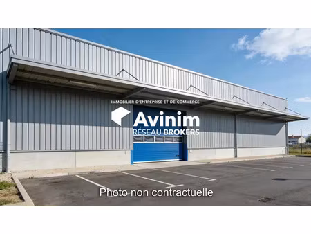 entrepôt de 449 m2 atelier + bureau au thillay