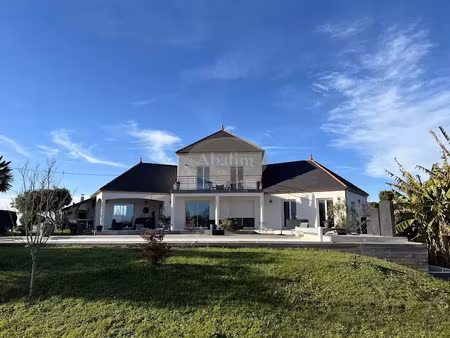 vente maison 7 pièces 155 m² à nay (64800)  620 000 €