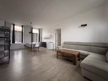 location appartement 7 pièces 148 m² à lille (59160)