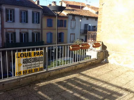 appartement t1 caussade avec terrasse