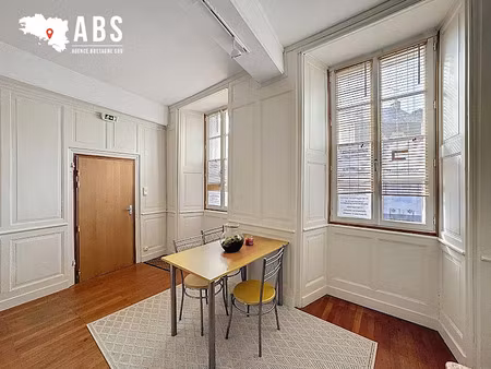 location locaux professionnels 1 pièce 28 m² à la roche-bernard (56130)  410 €