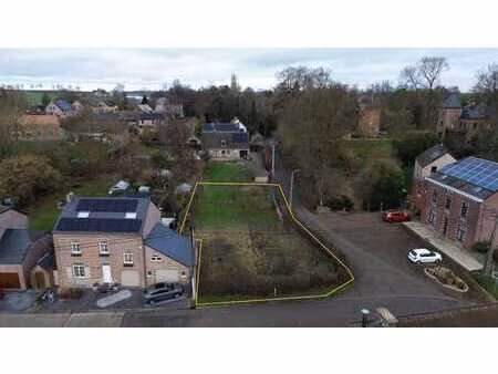 magnifique terrain à bâtir dans la région de la bruyère
