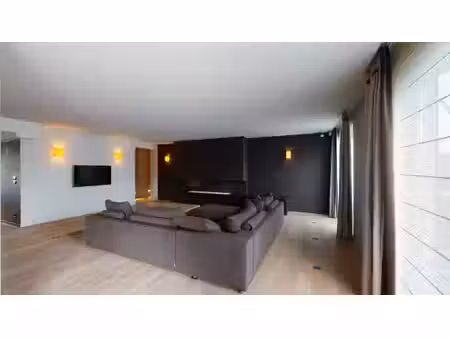 cet appartement impressionnant est situé dans le zuiderkroon
