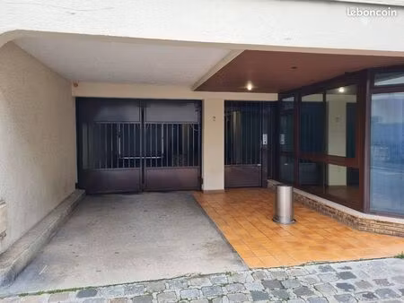 place de parking alforville proche mairie