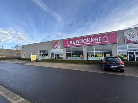 bien professionnel à louer à stene € 16.300 (liqpq) - dg real estate | zimmo