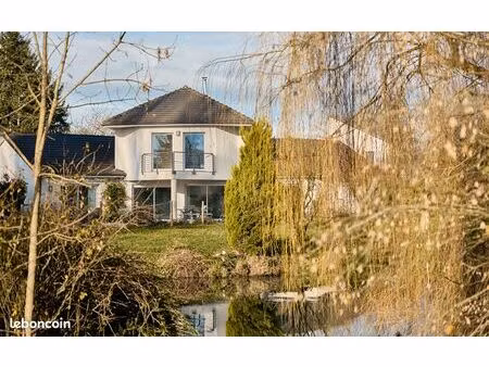 propriété 7 pièces 168 m²