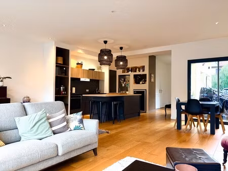 le bouscat jean jaurès – maison récente 4 chambres avec piscine et studio indépendant