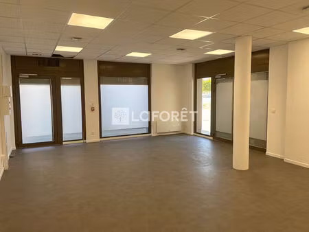 local commercial ou professionnel - angers jean moulin - 54 m²