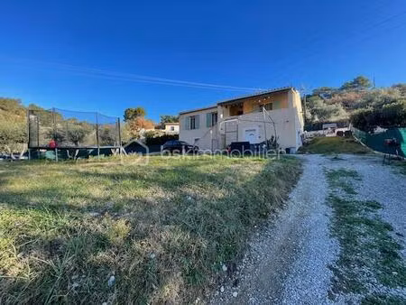 villa de 200 m² à villeneuve