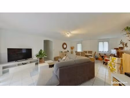 pavillon 4 pièces 94 m²