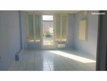 appartement lumineux – rdc avec balcon côté cour ? – 51 m² – crespin ?