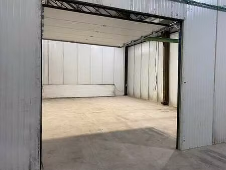 entrepôt ou atelier à louer