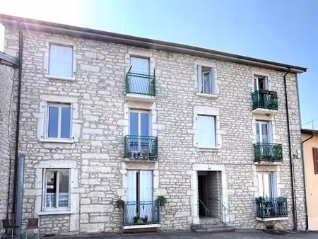 vente immeuble 15 pièces 450 m² à arinthod (39240)  374 000 €