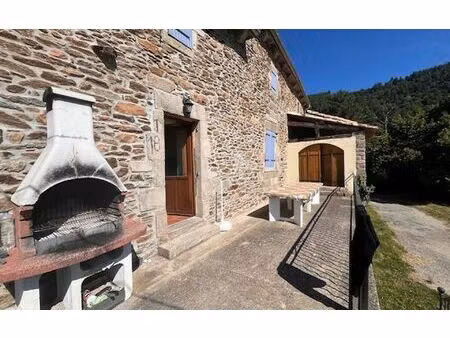 location maison  106 m² t-4 à saint-andré-lachamp  835 €