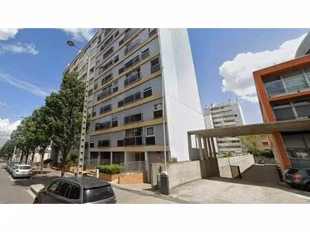 parking secteur la riviere