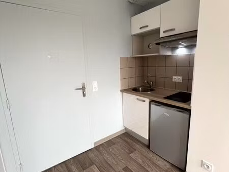 studio 1 pièce 19 m²