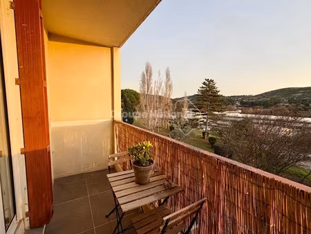 location appartement 3 pièces 48 m² à les pennes-mirabeau (13170)  1 000 €