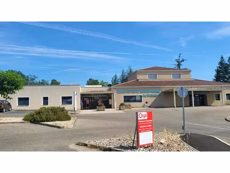 location locaux professionnels 33 m² à joyeuse (07260)  567 €