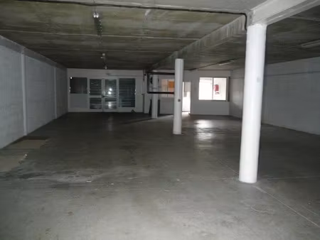 location locaux professionnels 194 m² à châteaubernard (16100)  1 165 €
