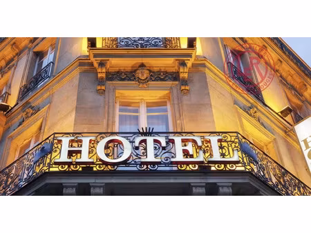 location locaux professionnels 450 m² à paris 3ème (75003)  4 500 €