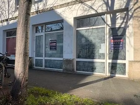 local commercial 118 m² la rochelle
