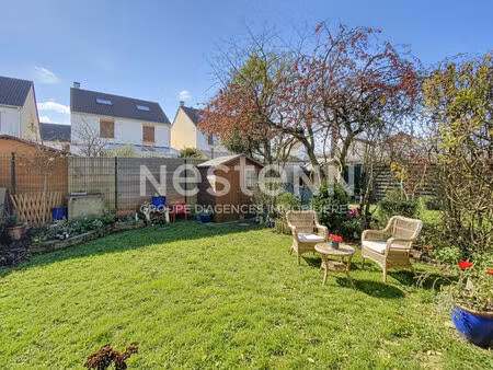 a vendre montigny le bretonneux  belle maison 109 m² utiles avec garage attenant à montign