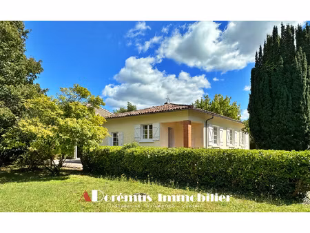 maison 4 chambres proche toutes commodités - terrain arboré