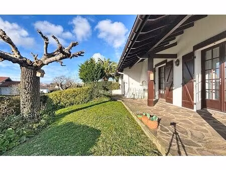 maison saint-pierre-d'irube 139 m² t-6 à vendre  493 500 €