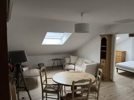 appartement entierement meuble !