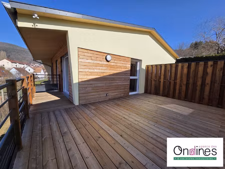 spécial pmr : maison récente 3p avec terrasse et parkings