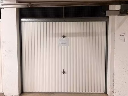 garage à louer