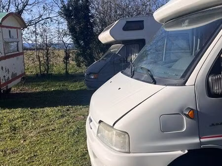 gardiennage camping-car  caravane  remorque – emplacement sécurisé