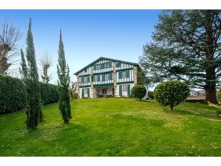 maison à vendre 14 pièces (64)