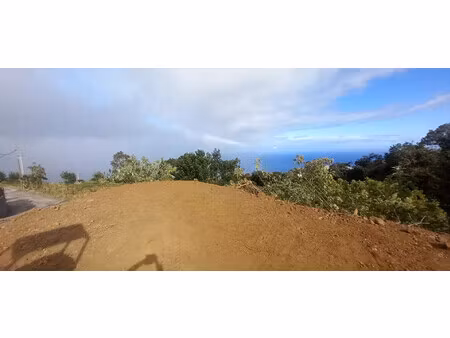 a vendre terrain 554 m² utile