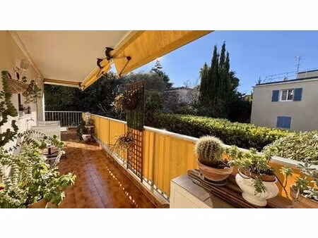 juan?les?pins — rare 2 pièces idéalement situé entre la