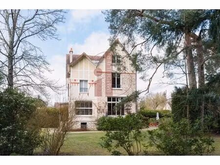 maison avec dependance - 220m² - 6 chambres