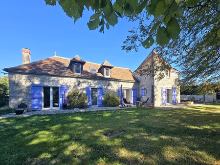 périgourdine intimiste avec piscine et truffiers