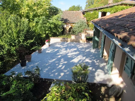 deux maisons indépendantes  habitables immédiatement  3 ha –