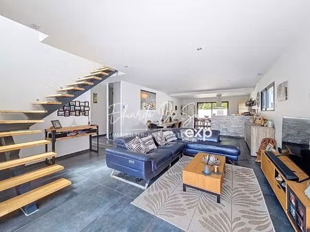 exceptionnelle maison contemporaine r+1 de 142m²  3 chambres  a