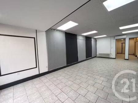 immeuble à louer - 66 m2 - guise - 02 - picardie