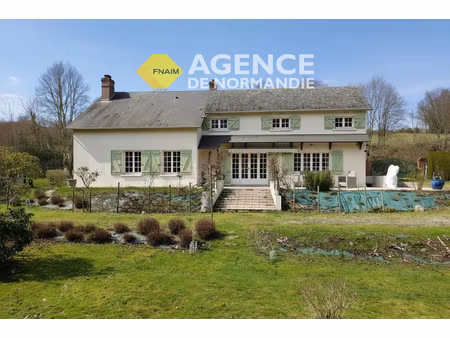 maison familiale en normandie dans une vallée préservée