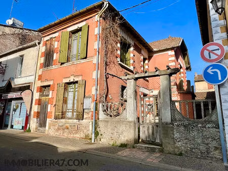 maison de village avec cour et garage