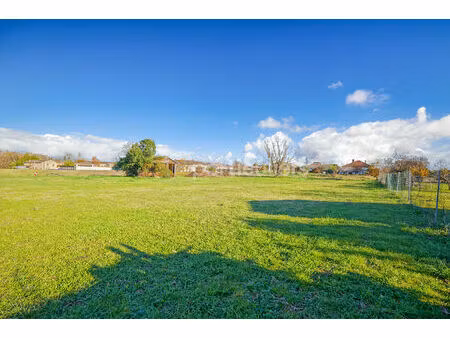 terrain coufouleux 850 m² - proche du centre-ville